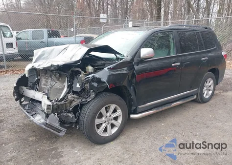 2013 Toyota Highlander Base Plus V6 z USA, uszkodzony, nr VIN 5TDBK3EH3DS219119